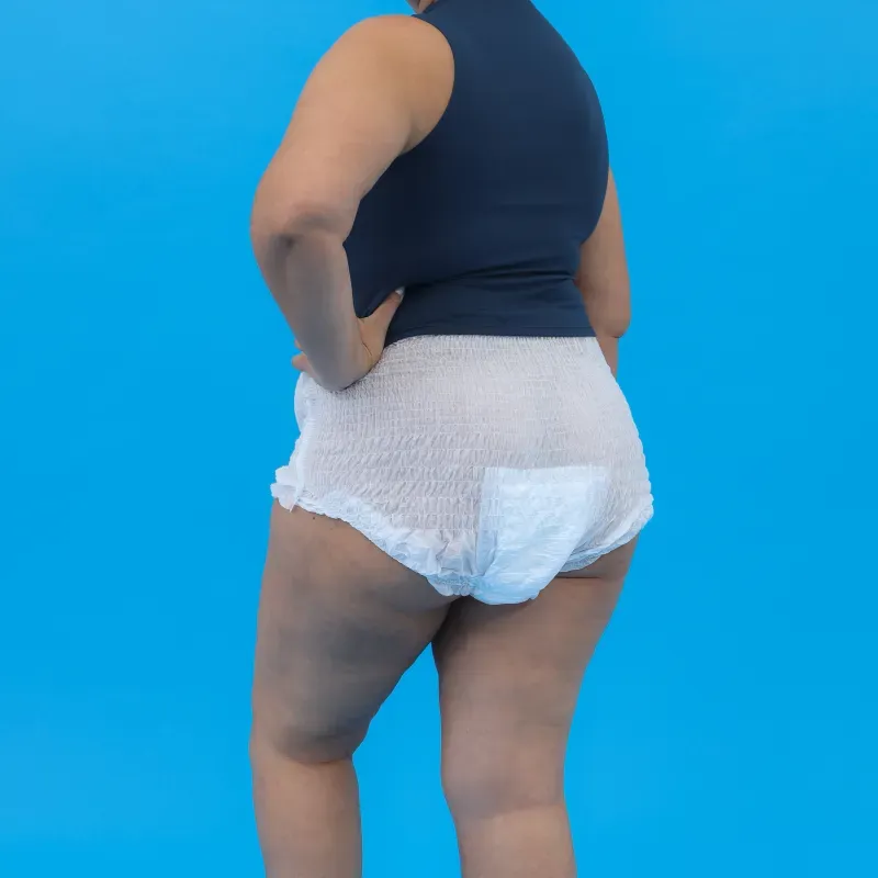 pants-plussize-vestindo-costas