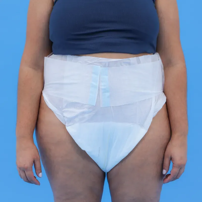 fralda-plussize-vestindo-frente