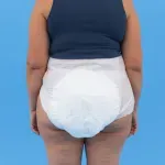 alda-plussize-vestindo-costas